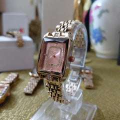 Poedagar POEDAGAR 785 luxury women’s pink quartz watch with a sleek design and elegant dial, perfect for stylish women.