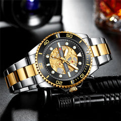 Curren 8412 men's stainless steel watch with black dial and silver band, stylish men's wristwatch from Curren.