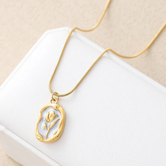 Geometric rose pendant necklace for women by Tarjah Mart, featuring a stylish floral design on a delicate chain.